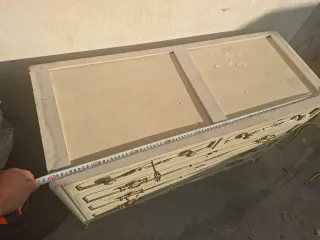 Muebles de dormitorio antiguos beige y oro