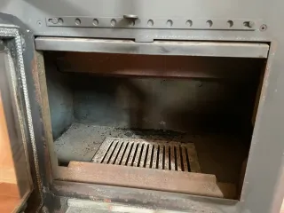 Chimenea de leña Bronpi negra