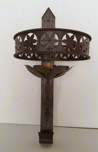 Farol de forja artesanal