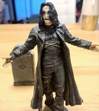 Figura The Crow Eric Draven