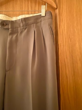 Pantalón gris talla 40