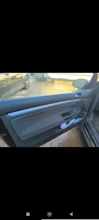 Volkswagen Golf 2003