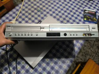 LG DVD + VHS VC8806G Combo
