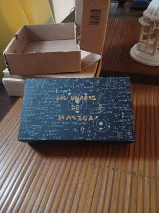 Caja DOLLAR MASEDA EINSTEIN