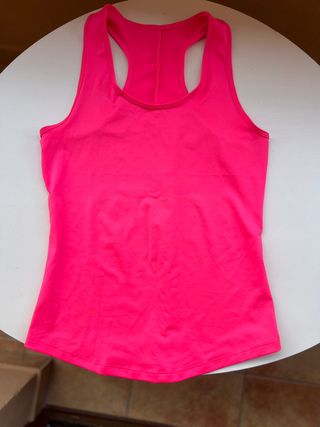 Camiseta deportiva fitness rosa flúor