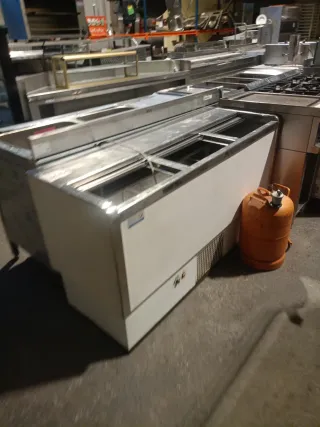 Nevera botellero 3 puertas