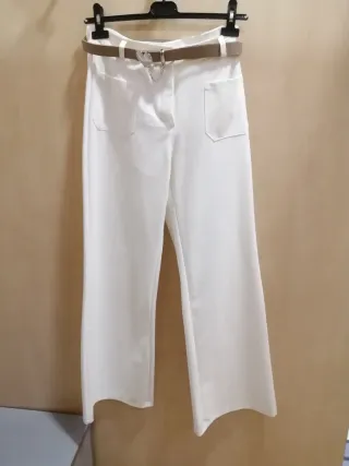 Pantalón blanco ancho nuevo
