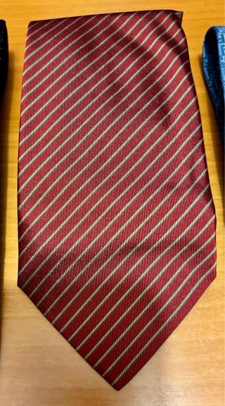 Pack 4 CORBATAS Marca FENDI y Más (NUEVAS)