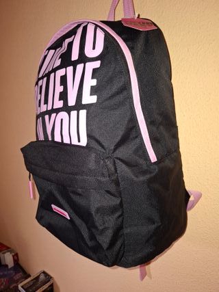 Mochila Mr Wonderful Negra Rosa (Nueva)