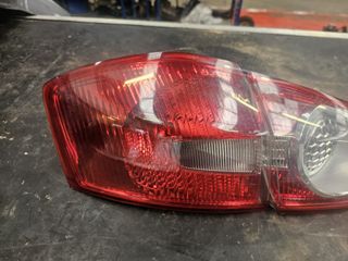 Pilotos Traseros Ford Kuga 2011