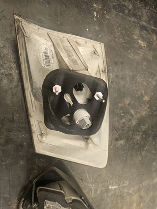 Pilotos Traseros Ford Kuga 2011