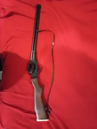 Escopeta de juguete antigua de fulminantes