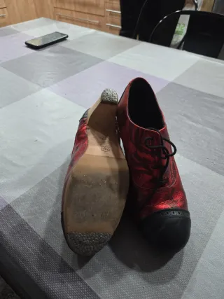 Zapatos Flamenco Tacón Rojo y Negro