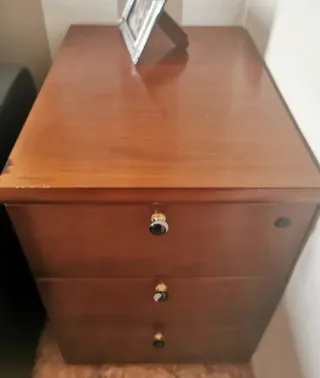 Cajonera de oficina con llave