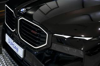 BMW XM    550 kW 748 CV Label Red