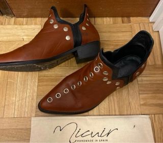 Botines Micuir Avellana Tachas Plata