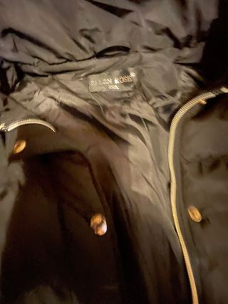 Giubbotto donna con cappuccio pelliccia nero