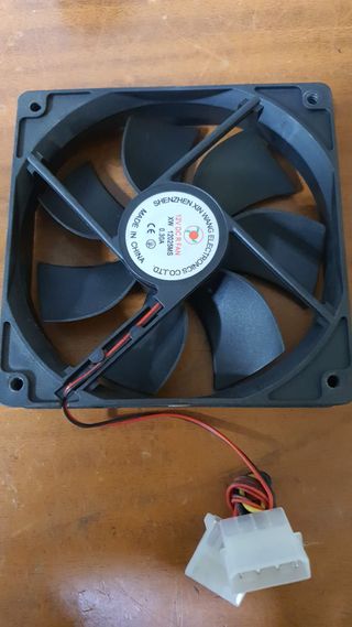 Lote 10 Ventiladores 12x12cm 12V DC Xin Wang