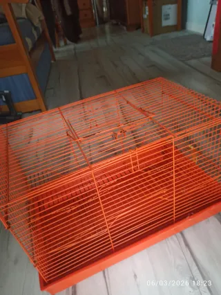 Jaula para hámster o hurón naranja