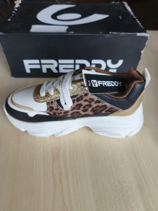 Scarpe Freddy N.37 - Morbidissime e Uniche