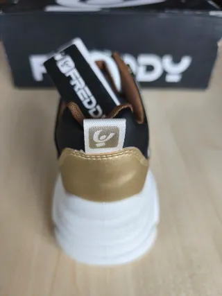 Scarpe Freddy N.37 - Morbidissime e Uniche