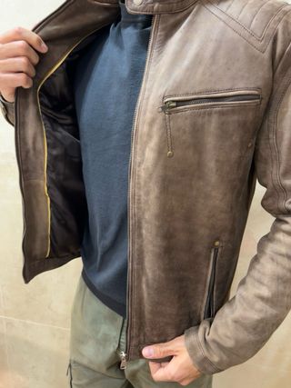 Chaqueta de cuero marrón para hombre