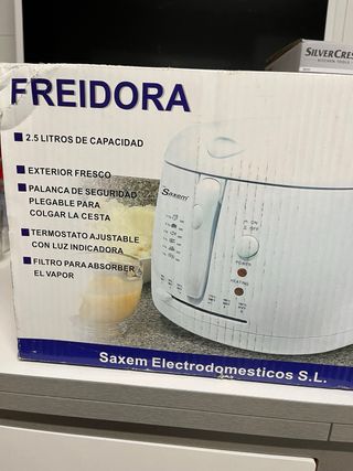 Freidora Saxem Blanca Nueva