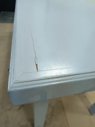 Mesa rectangular de madera maciza gris