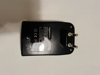 Cargador Pilas Amazon Basics USB