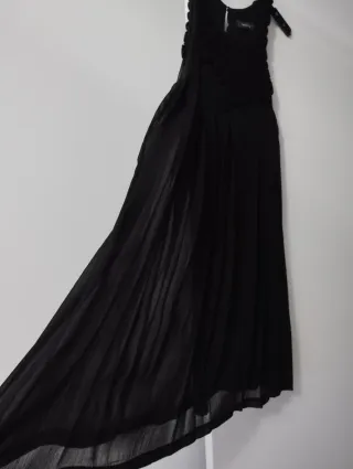 Vestido negro Tintoretto con adorno flores