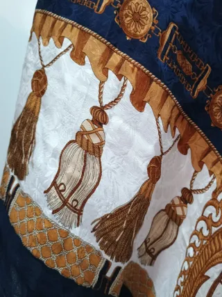 Pañuelo azul y dorado vintage firma italiana.