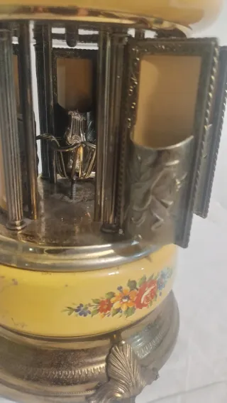 Carillon portasigarette decorato