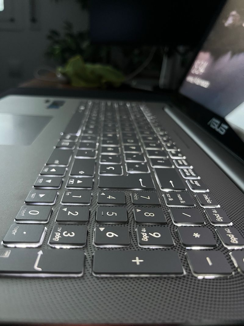 Portátil Asus Zenbook Pro 4k afbeelding 6