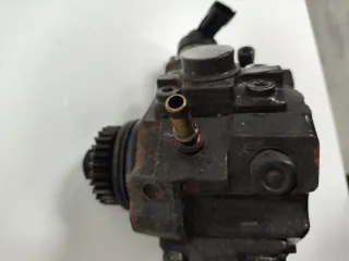 Bomba de combustible diésel Renault 1.6 dci R9M