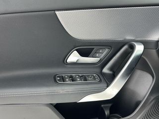 Mercedes-Benz Clase A 180 100 kW (136 CV)