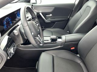 Mercedes-Benz Clase A 180 100 kW (136 CV)