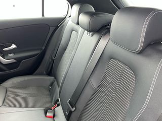 Mercedes-Benz Clase A 180 100 kW (136 CV)