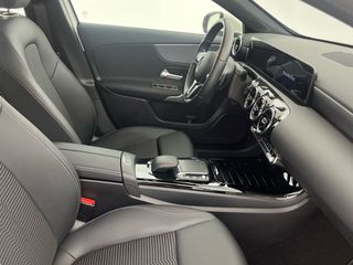 Mercedes-Benz Clase A 180 100 kW (136 CV)