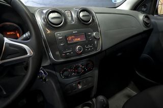 Dacia Logan   Essential TCE 66kW 90CV GLP  18