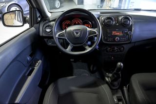 Dacia Logan   Essential TCE 66kW 90CV GLP  18