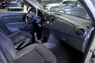 Dacia Logan   Essential TCE 66kW 90CV GLP  18