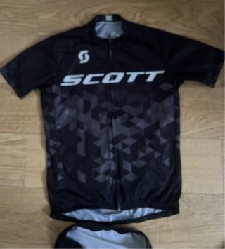 Conjunto Ciclismo SCOTT Maillot y Culotte