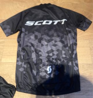 Conjunto Ciclismo SCOTT Maillot y Culotte