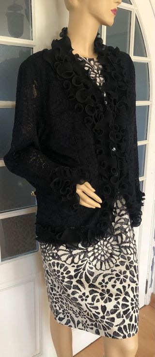 Chaqueta encaje volantes T44-46