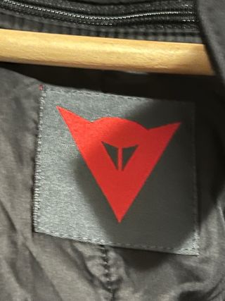 Chaqueta de moto Dainese negra