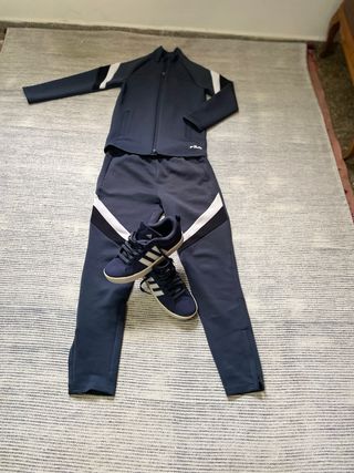 Pantalón chaqueta chándal gris y blanco