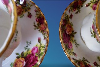 Tu y Yo + lechera y azucarero Royal Albert Rosas
