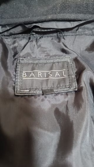 Chaqueta de piel negra