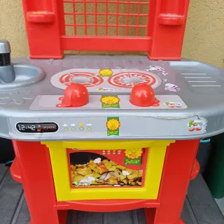 Cucina giocattolo 0-3 anni
