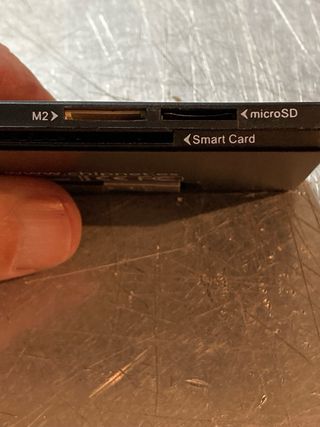 Lettore di schede Inves 6 in 1